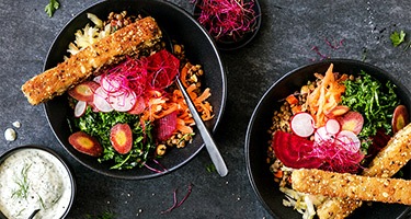 FINDUS Linsen-Rainbow Bowl mit FINDUS Crispy Fish Sticks 5 Kernen Extralang
