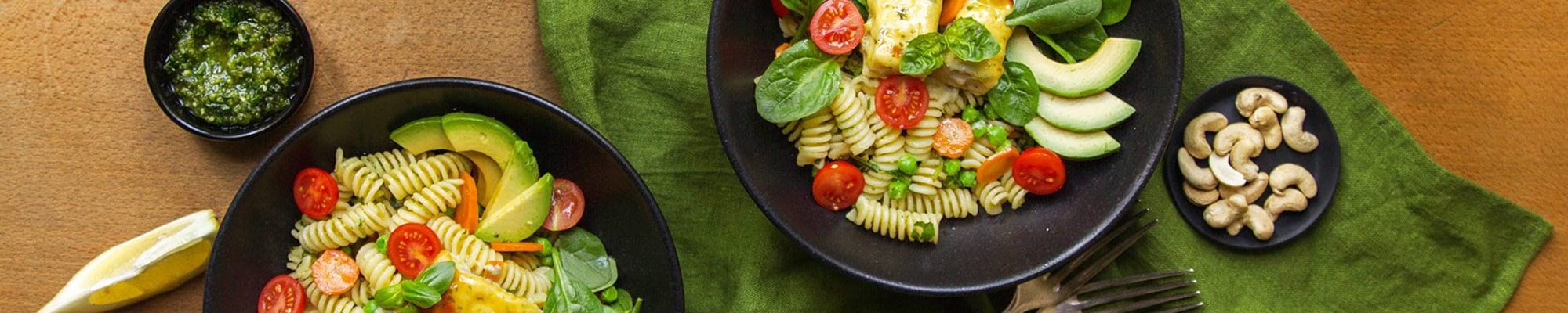 Schlemmerfilet mit Pesto-Sommersalat